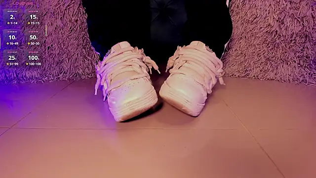 Snapshot of aleya_bliss chatting on November 20, 3:07 am aleya bliss online show from November 20, 3:07 am