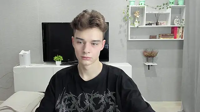 avegothy- online show from January 31, 11:46 am