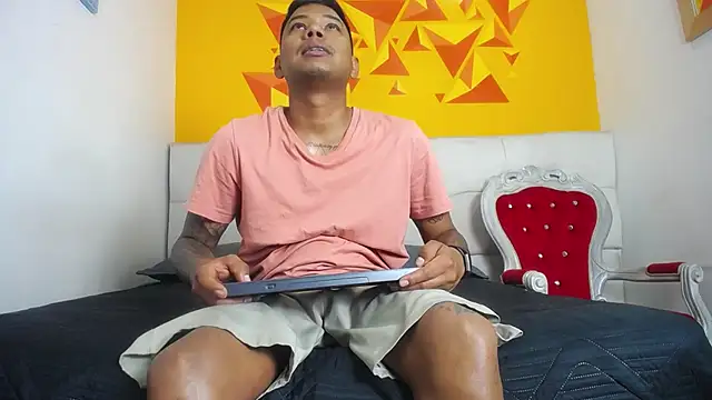 Snapshot of Saipadpuer30 chatting on February 17, 3:15 am Saipadpuer30 online show from February 17, 3:15 am