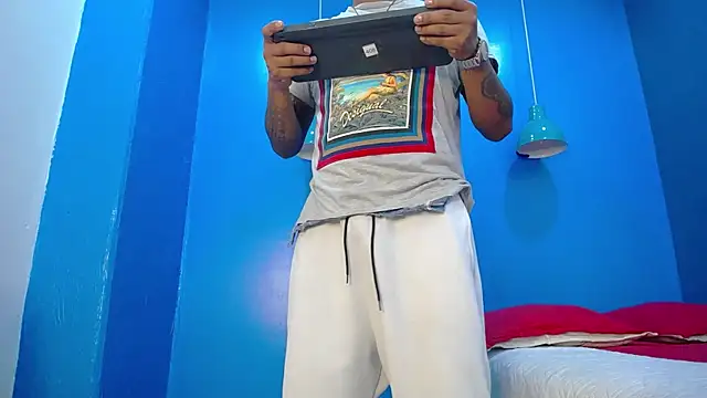 Snapshot of Saipadpuer30 chatting on February 25, 2:47 am Saipadpuer30 online show from February 25, 2:47 am