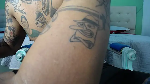 Snapshot of Saipadpuer30 chatting on March 10, 11:06 pm Saipadpuer30 online show from March 10, 11:06 pm