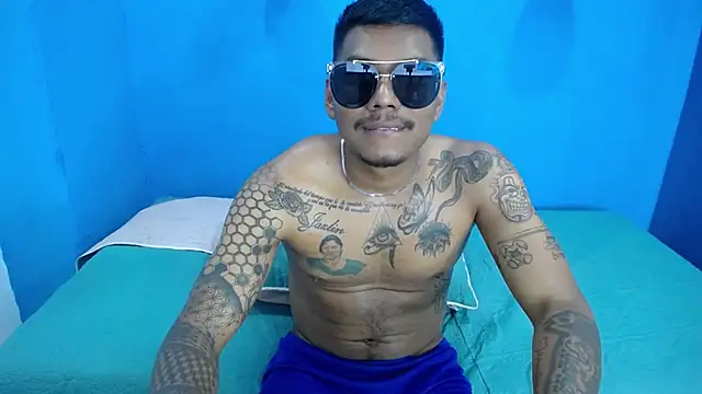 Snapshot of Saipadpuer30 chatting on March 12, 3:29 pm Saipadpuer30 online show from March 12, 3:29 pm