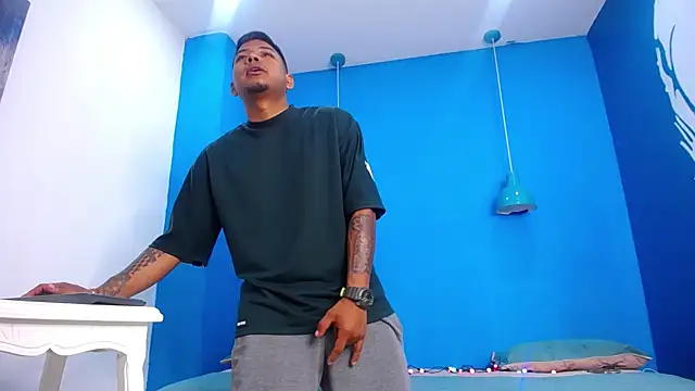 Snapshot of Saipadpuer30 chatting on March 18, 12:36 pm Saipadpuer30 online show from March 18, 12:36 pm