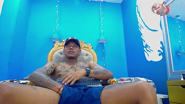 Snapshot of Saipadpuer30 chatting on March 22, 10:04 pm Saipadpuer30 online show from March 22, 10:04 pm