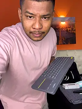 Snapshot of Saipadpuer30 chatting on September 13, 11:43 am Saipadpuer30 online show from September 13, 11:43 am