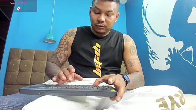 Snapshot of Saipadpuer30 chatting on September 20, 12:28 pm Saipadpuer30 online show from September 20, 12:28 pm