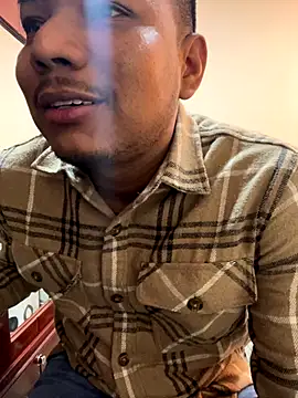 Snapshot of Saipadpuer30 chatting on October 12, 9:36 pm Saipadpuer30 online show from October 12, 9:36 pm