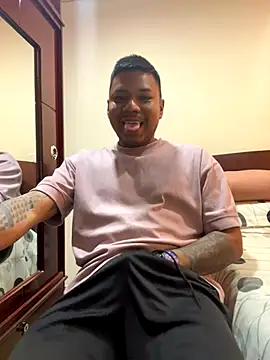 Snapshot of Saipadpuer30 chatting on October 23, 11:42 am Saipadpuer30 online show from October 23, 11:42 am