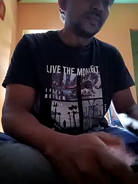 Snapshot of bigcock_thick chatting on November 12, 1:39 am bigcock thick online show from November 12, 1:39 am