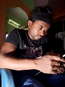 Snapshot of bigcock_thick chatting on November 28, 9:45 am bigcock thick online show from November 28, 9:45 am