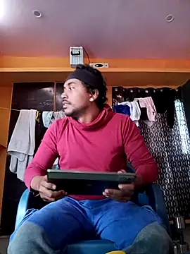 Snapshot of bigcock_thick chatting on December 3, 3:03 am bigcock thick online show from December 3, 3:03 am