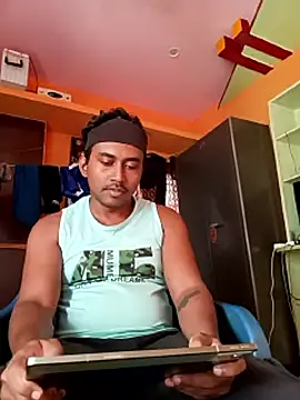 Snapshot of bigcock_thick chatting on December 5, 3:59 am bigcock thick online show from December 5, 3:59 am