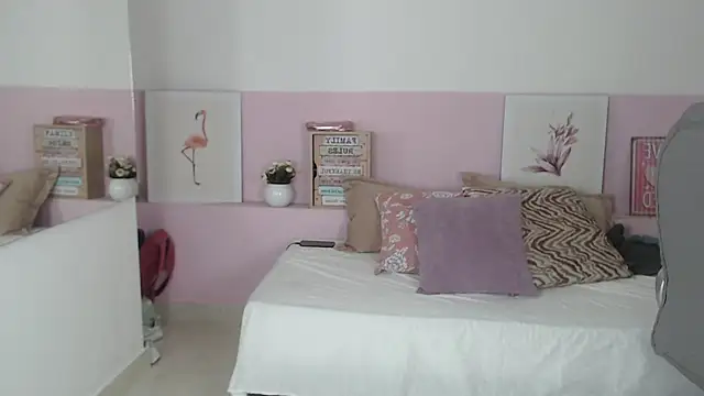 brendathompson  online show from February 24, 1:31 pm