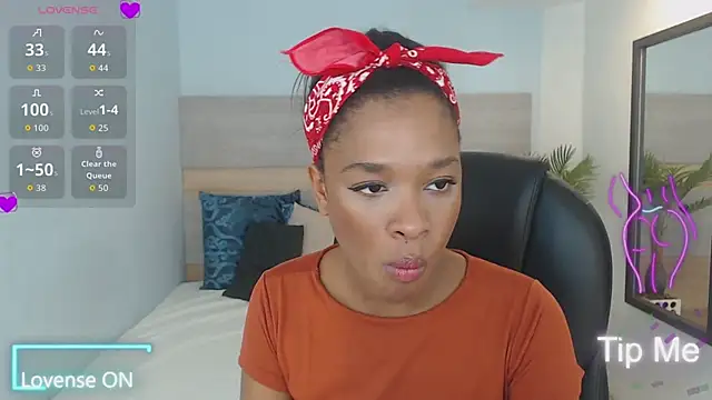 brendathompson  online show from October 21, 2:12 am