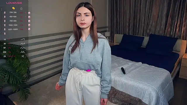 ErlinaBuoy online show from February 6, 5:40 pm