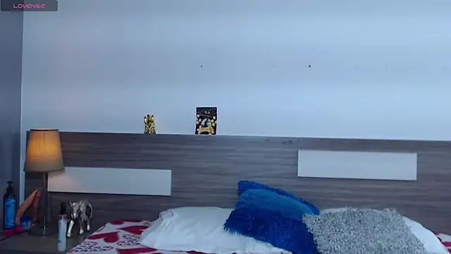 Liiamthompson online show from October 23, 12:59 pm