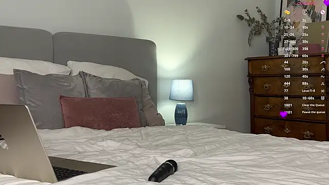 Snapshot of WhiteAnni chatting on October 3, 3:58 am WhiteAnni online show from October 3, 3:58 am