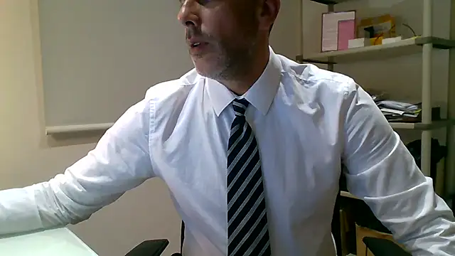 66MA69 online show from April 22, 4:04 am