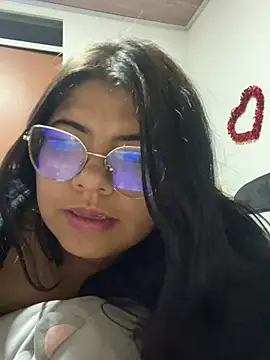 viccky vick online show from February 22, 9:37 pm