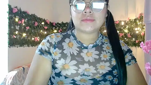 viccky vick online show from November 19, 1:27 am