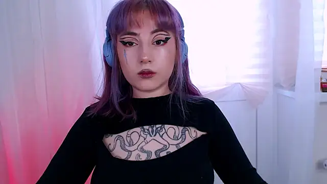 purplewitch online show from March 3, 11:16 am