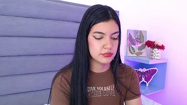 JenniferHost online show from February 27, 4:32 pm