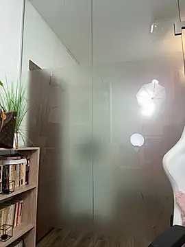 Anya-Ray online show from July 8, 1:37 pm