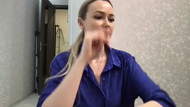 juciepussy  online show from February 20, 3:41 pm