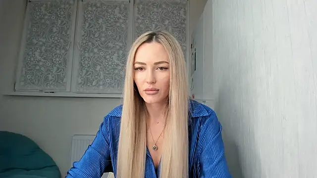 juciepussy  online show from March 19, 7:06 pm