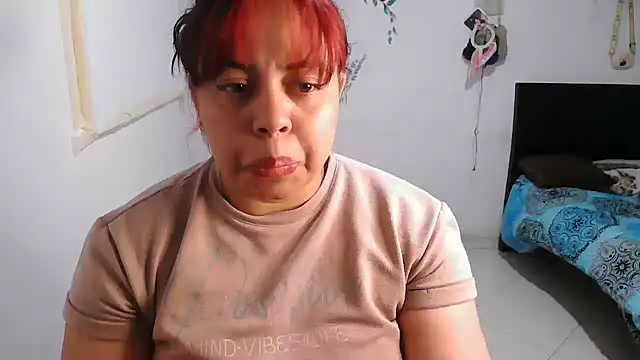 alexandraluv online show from December 2, 3:12 am