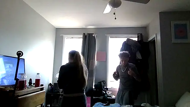 cruz815 online show from March 24, 6:24 pm