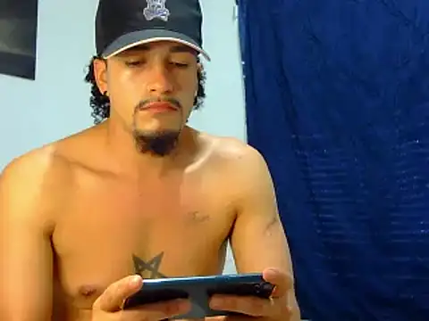 Snapshot of Keiviid chatting on February 26, 3:08 pm Keiviid online show from February 26, 3:08 pm