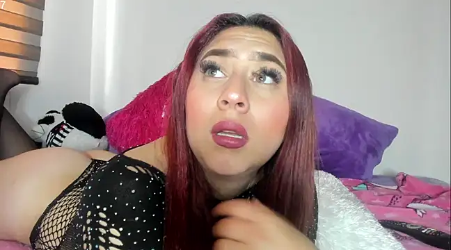 Snapshot of antonella4youu chatting on February 7, 1:43 pm antonella4youu online show from February 7, 1:43 pm