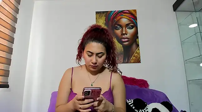 Snapshot of antonella4youu chatting on February 23, 5:07 pm antonella4youu online show from February 23, 5:07 pm