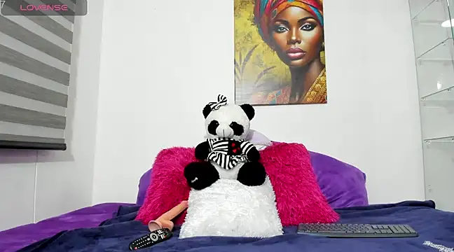 Snapshot of antonella4youu chatting on March 4, 1:45 am antonella4youu online show from March 4, 1:45 am