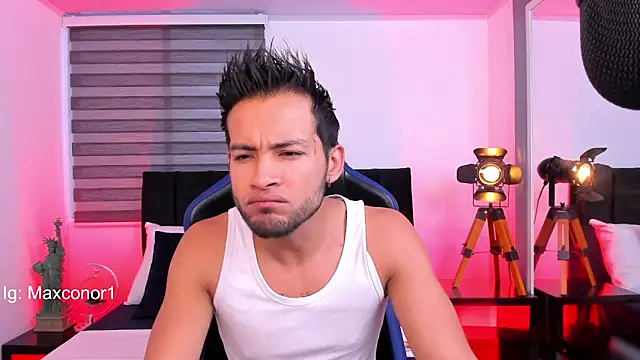 Snapshot of Max_Conor1 chatting on March 7, 11:18 am Max Conor1 online show from March 7, 11:18 am