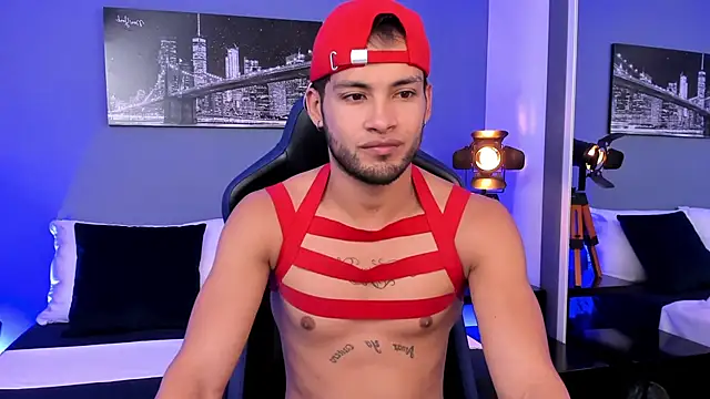 Snapshot of Max_Conor1 chatting on September 10, 11:43 am Max Conor1 online show from September 10, 11:43 am