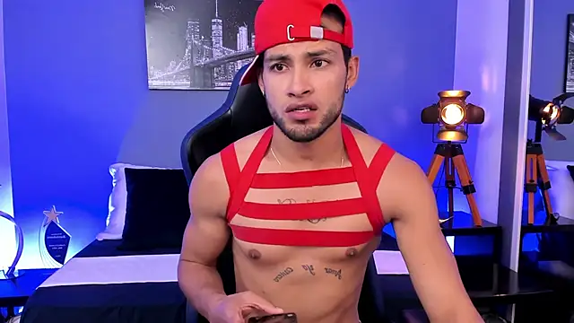 Snapshot of Max_Conor1 chatting on September 21, 12:07 pm Max Conor1 online show from September 21, 12:07 pm