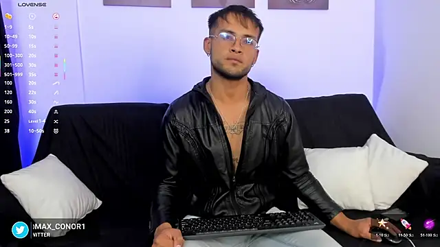 Snapshot of Max_Conor1 chatting on December 19, 3:57 am Max Conor1 online show from December 19, 3:57 am