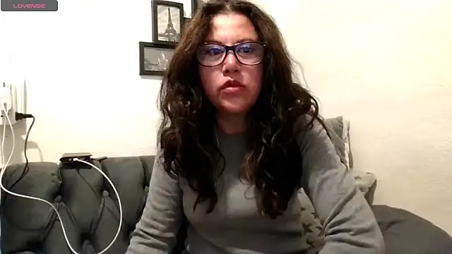 MirandaLatinaLovely online show from November 15, 3:52 pm