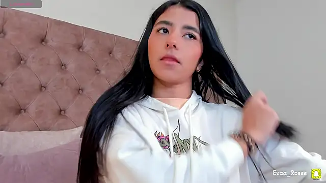 Snapshot of eva_roseee chatting on November 13, 9:03 pm eva roseee online show from November 13, 9:03 pm