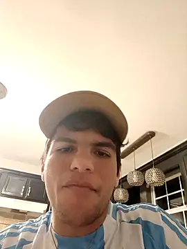 Snapshot of Elperlozo10 chatting on February 5, 7:18 am Elperlozo10 online show from February 5, 7:18 am