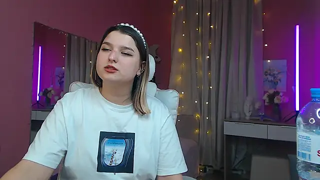 Jenny Smit online show from February 21, 6:04 pm