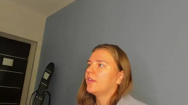 Jenny Jimmy online show from October 2, 1:01 am