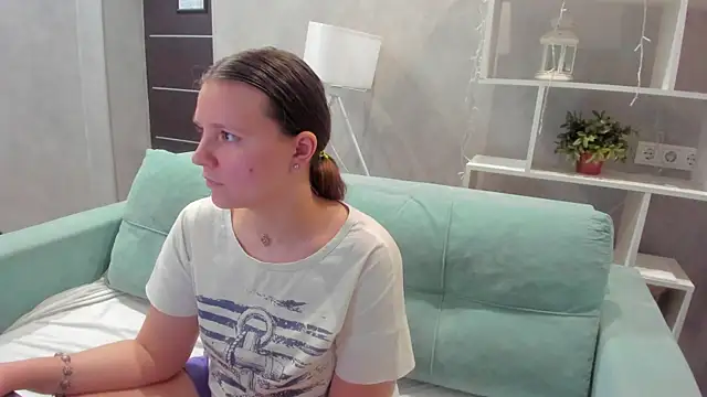 Jenny Jimmy online show from June 8, 9:20 am