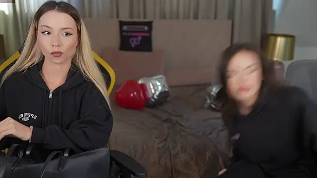 Emma Rose 69 online show from March 10, 8:19 am