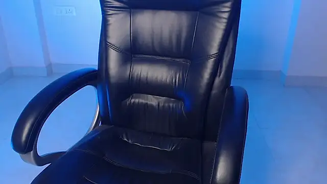 Snapshot of Kannu- chatting on December 2, 5:24 am Kannu- online show from December 2, 5:24 am