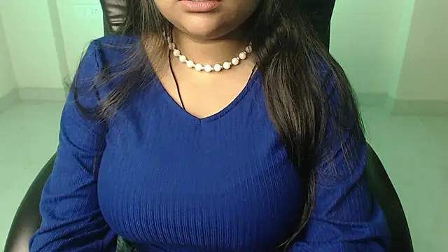 Snapshot of Kannu- chatting on December 4, 5:17 am Kannu- online show from December 4, 5:17 am