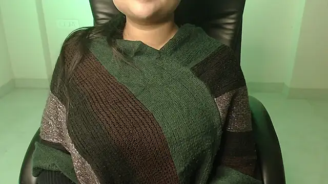 Snapshot of Kannu- chatting on December 15, 5:01 am Kannu- online show from December 15, 5:01 am