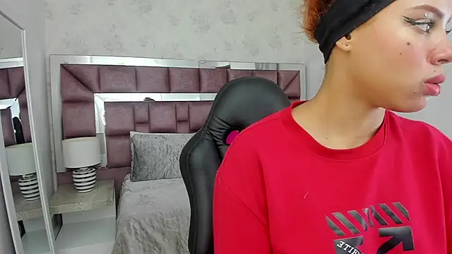 tamararose1 online show from March 19, 9:38 am